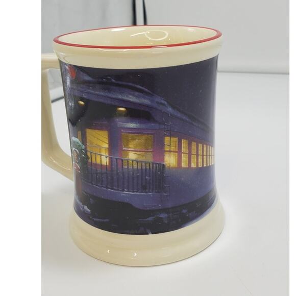 Warner Bros The Polar Express Train "Believe" 3D Raised Ceramic Mug PRE-OWNED - Picture 3 of 7